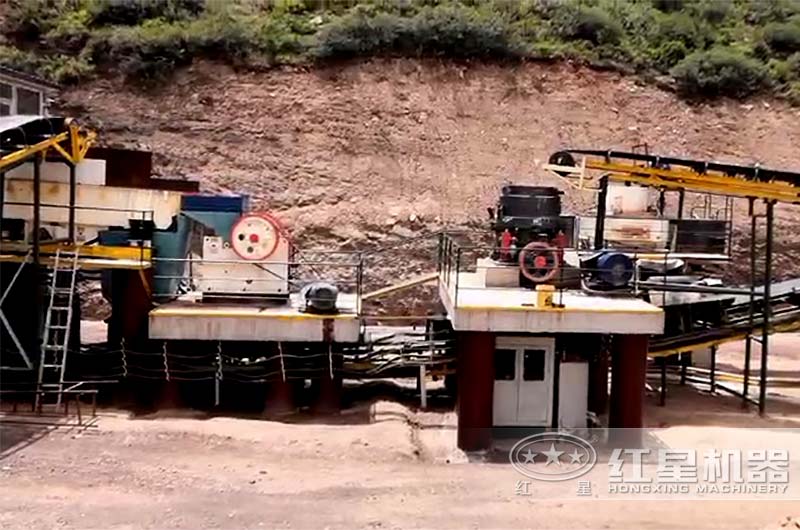 沖擊破搭配顎破、圓錐破現(xiàn)場